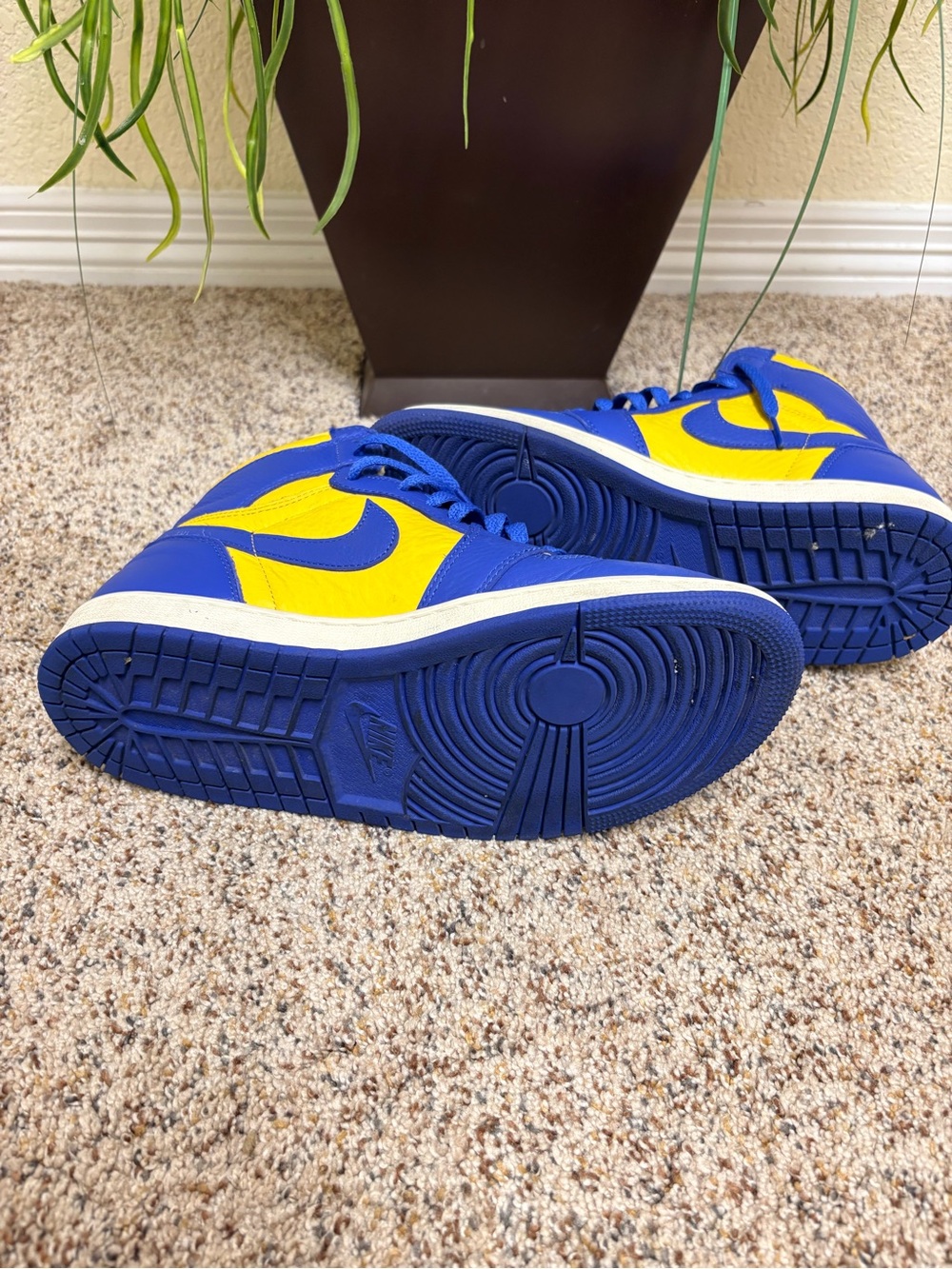 Nike Air Jordan Retro - Picture 5 of 5